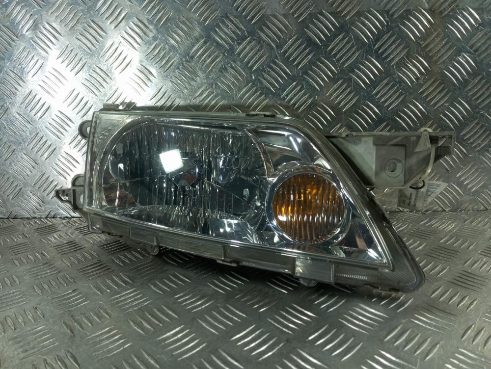 фара правая Mazda Premacy CP 2000, цвет - фото №1