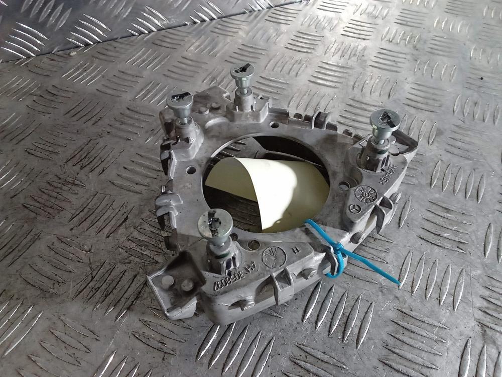 кронштейн (крепление) Tesla Model X 1 поколение 2019, Электро , цвет, 3058097 - фото №1