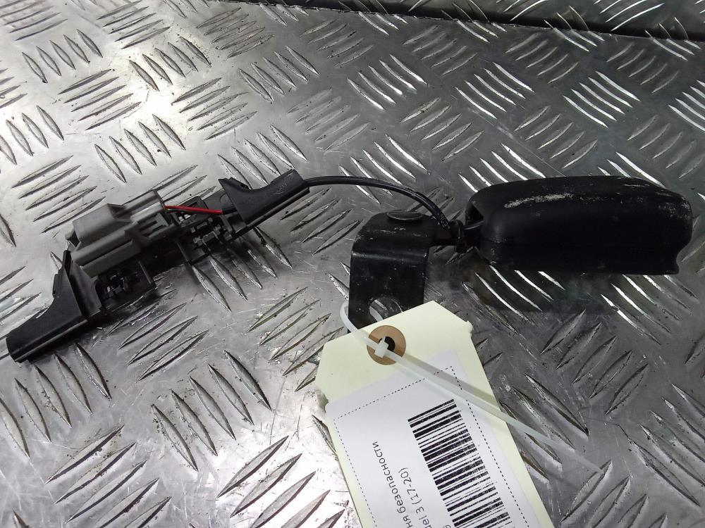 замок ремня безопасности Tesla Model 3 1 поколение 2019, Электро , цвет, 1085939 - фото №1