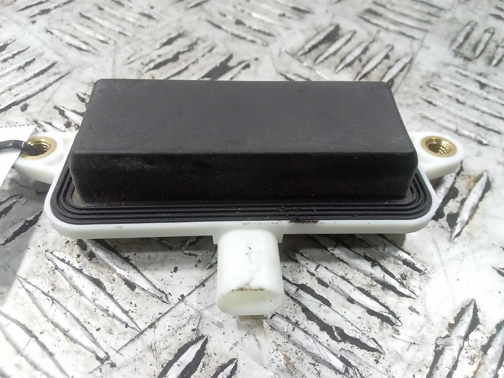 ручка открывания багажника Tesla Model X 1 поколение 2019, Электро , цвет, 1055631 - фото №1