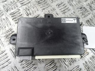 модуль управления двери Tesla Model X 1 поколение 2019, Электро , цвет, 1045490