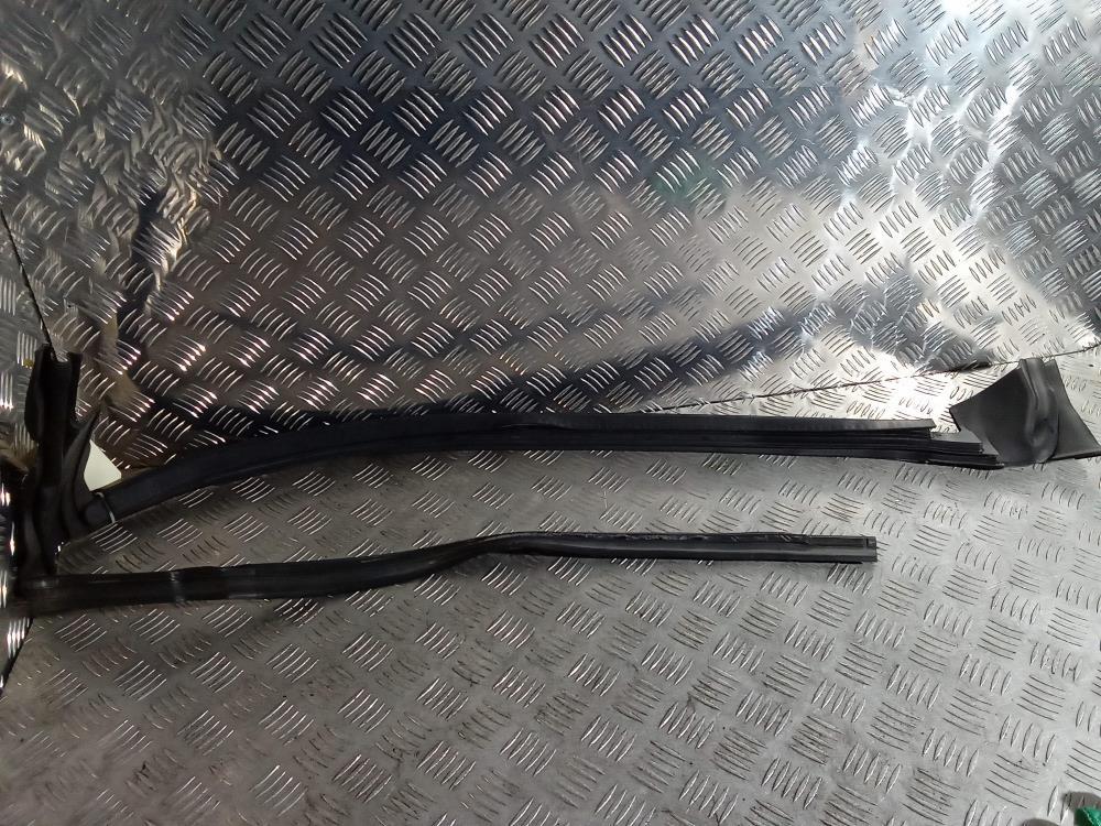 уплотнитель Tesla Model X 1 поколение 2019, Электро , цвет, 1472044 - фото №1