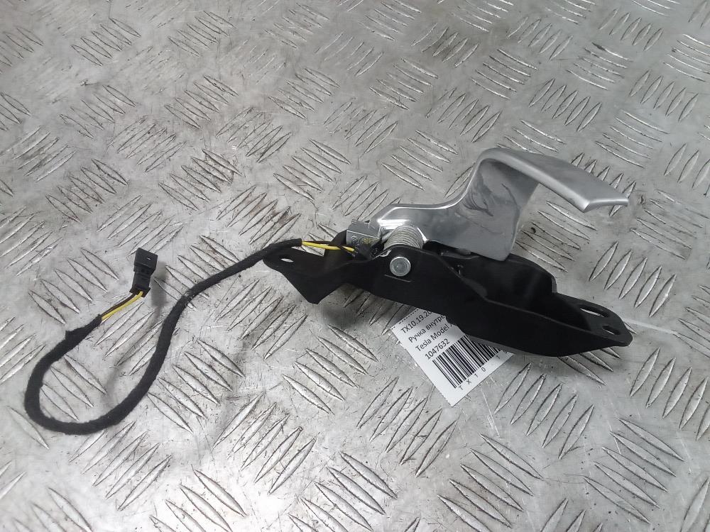 ручка внутренняя передняя правая Tesla Model X 1 поколение 2019, Электро , цвет, 1047632 - фото №1