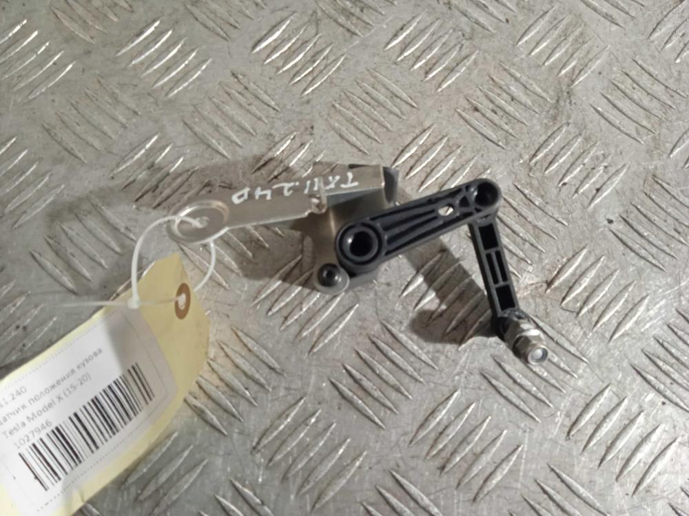 датчик дорожного просвета Tesla Model X 1 поколение 2019, Электро , цвет, 1027946 - фото №1