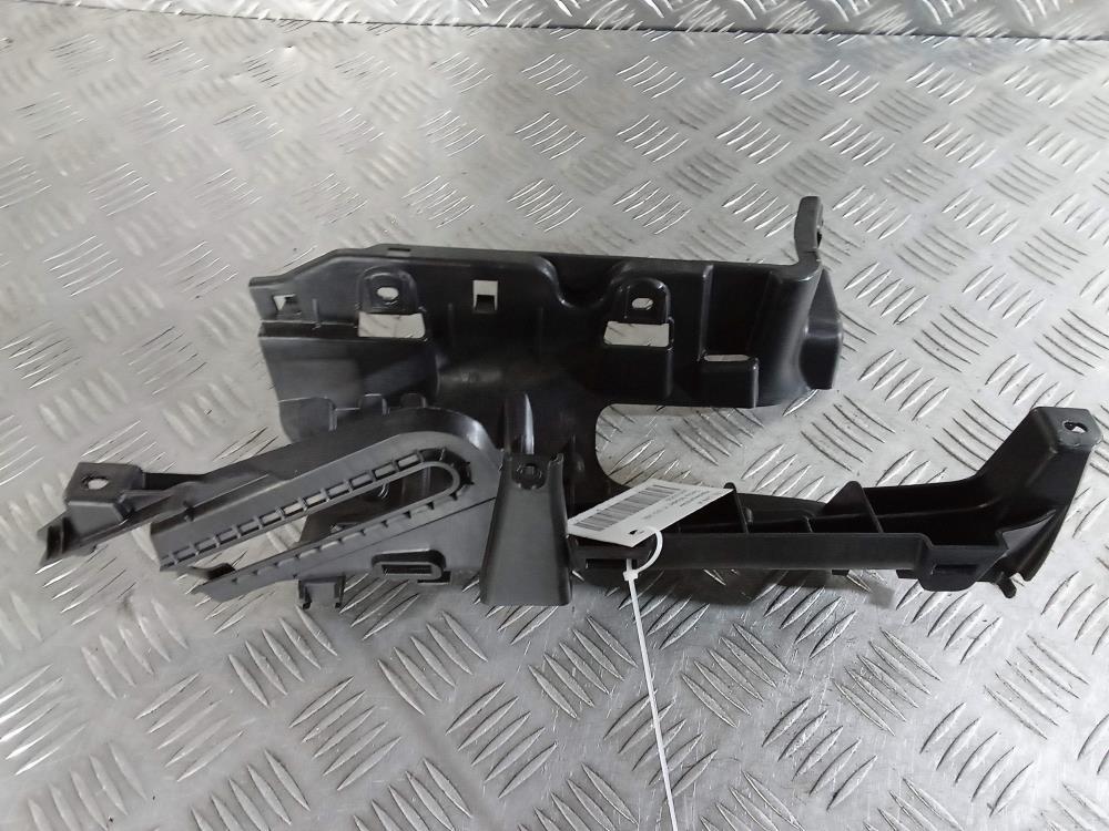 кронштейн (крепление) Tesla Model X 1 поколение 2019, Электро , цвет, 1055050 - фото №1