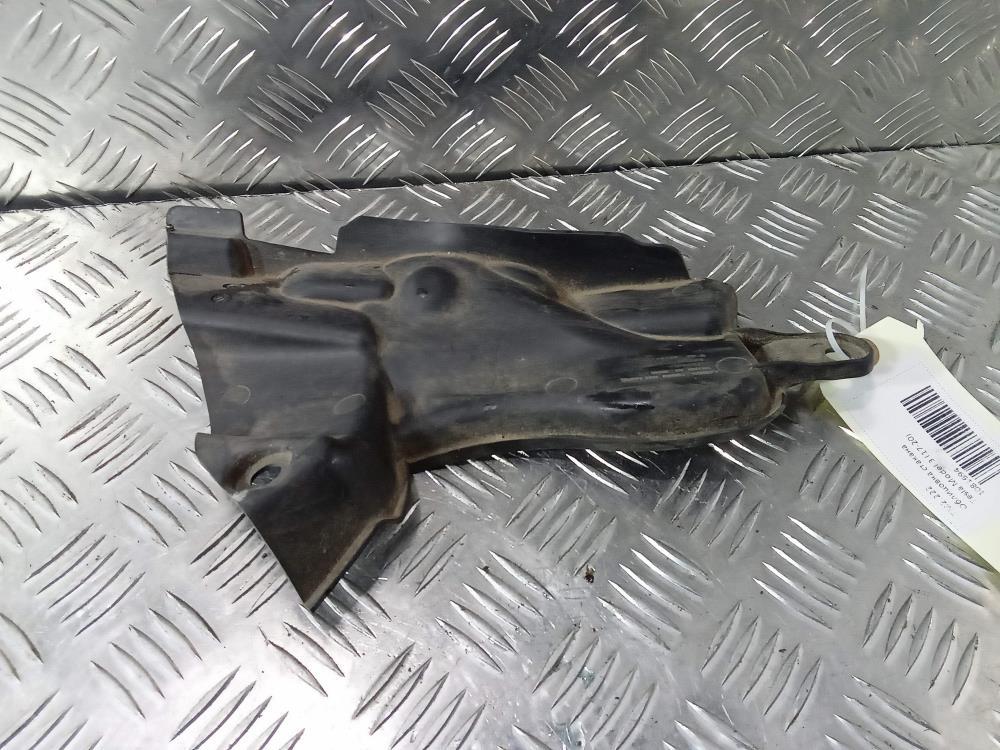 пластик моторного отсека Tesla Model 3 1 поколение 2019, Электро , цвет, 1081694 - фото №1