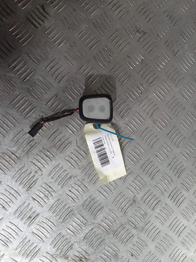 фонарь салона (плафон) Tesla Model X 1 поколение 2019, Электро , цвет, 1047365 - фото №1