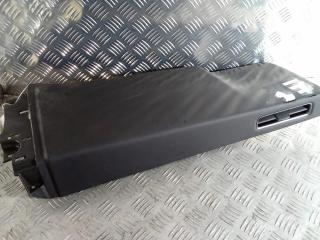 обшивка стойки центральной правой Tesla Model X 1 поколение 2019, Электро , цвет, 1035971