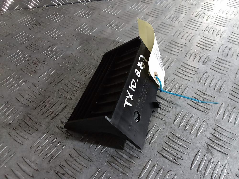 кронштейн (крепление) Tesla Model X 1 поколение 2019, Электро , цвет, 1109512 - фото №1