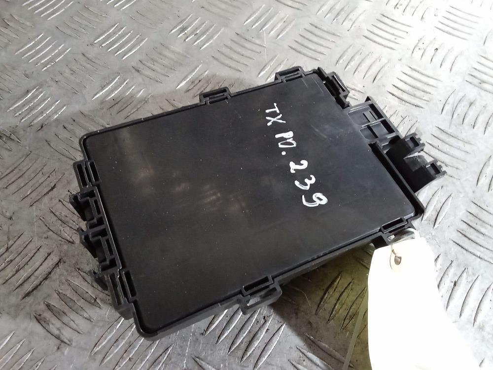 блок предохранителей Tesla Model X 1 поколение 2019, Электро , цвет, 1094409 - фото №1