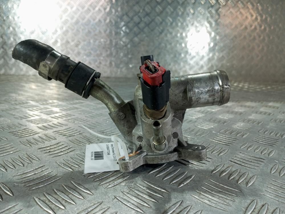 корпус термостата Jeep Cherokee KL 2016, цвет, 05047772AB - фото №1