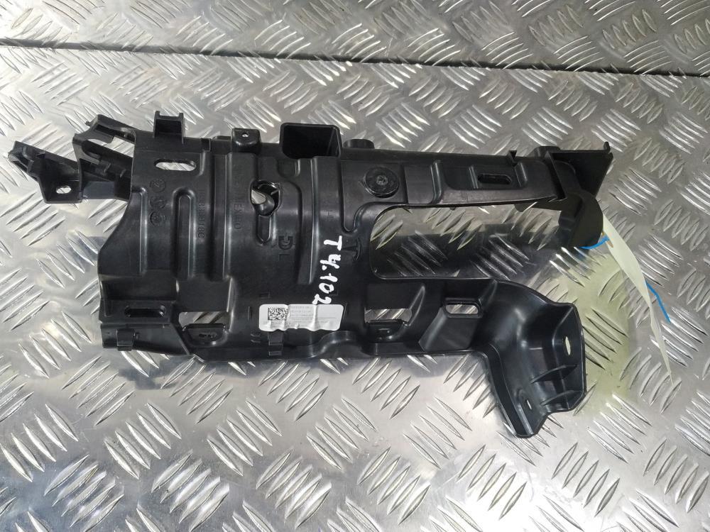 кронштейн (крепление) Tesla Model X 1 поколение 2019, Электро , цвет, 1051549 - фото №1