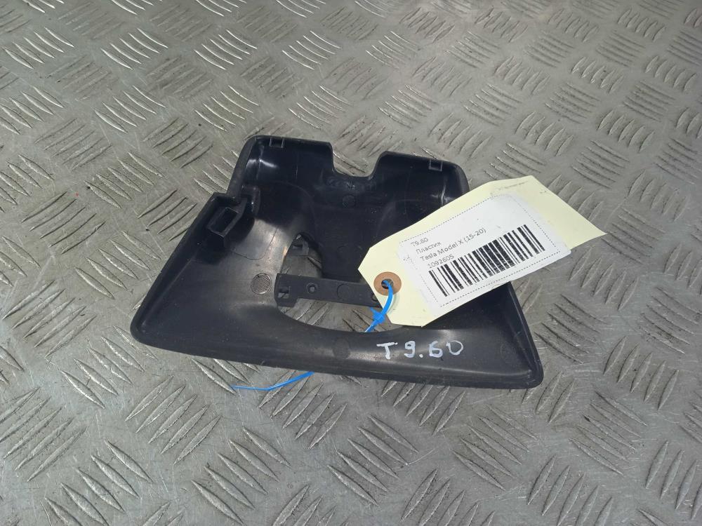 пластик Tesla Model X 1 поколение 2019, Электро , цвет, 1092605 - фото №1