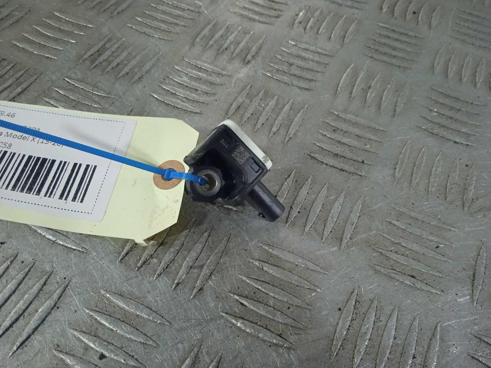 датчик удара Tesla Model X 1 поколение 2019, Электро , цвет, 1060058 - фото №1