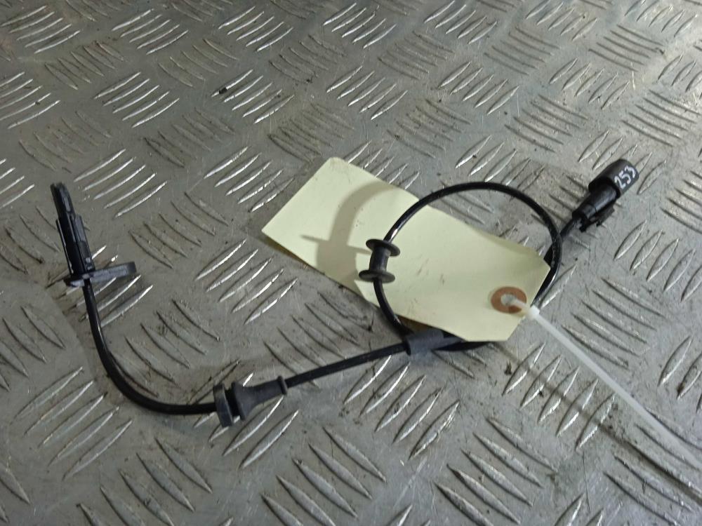 датчик ABS Tesla Model 3 1 поколение 2019, Электро , цвет, 1044771 - фото №1