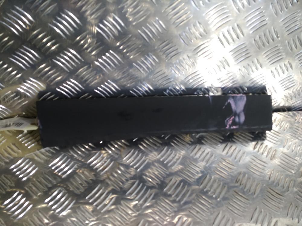 пластик Tesla Model X 1 поколение 2019, Электро , цвет, 1002301 - фото №1