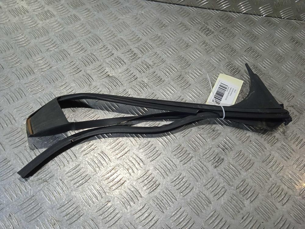 уплотнитель Tesla Model X 1 поколение 2019, Электро , цвет, 1032153 - фото №1