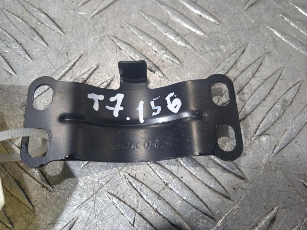 кронштейн (крепление) Tesla Model X 1 поколение 2019, Электро , цвет, 1050964 - фото №1