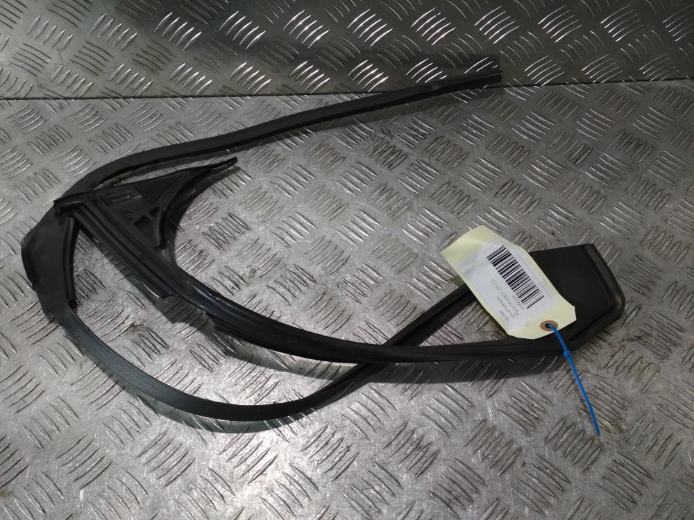 уплотнитель Tesla Model X 1 поколение 2019, Электро , цвет, 1032153 - фото №1