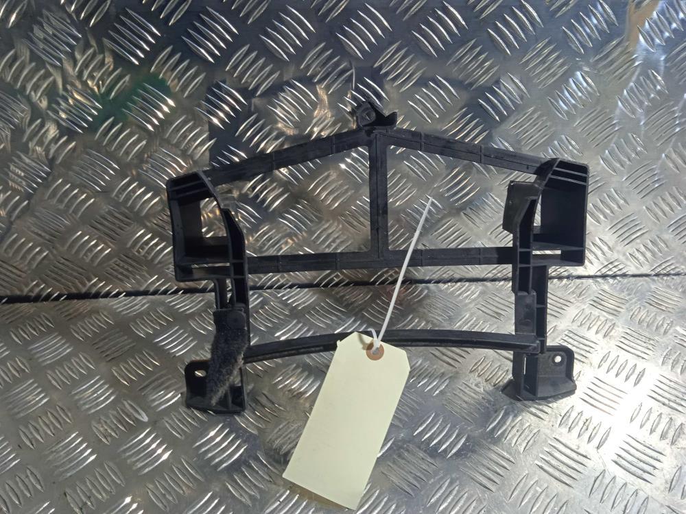 кронштейн (крепление) Tesla Model X 1 поколение 2019, Электро , цвет, 1055316 - фото №1