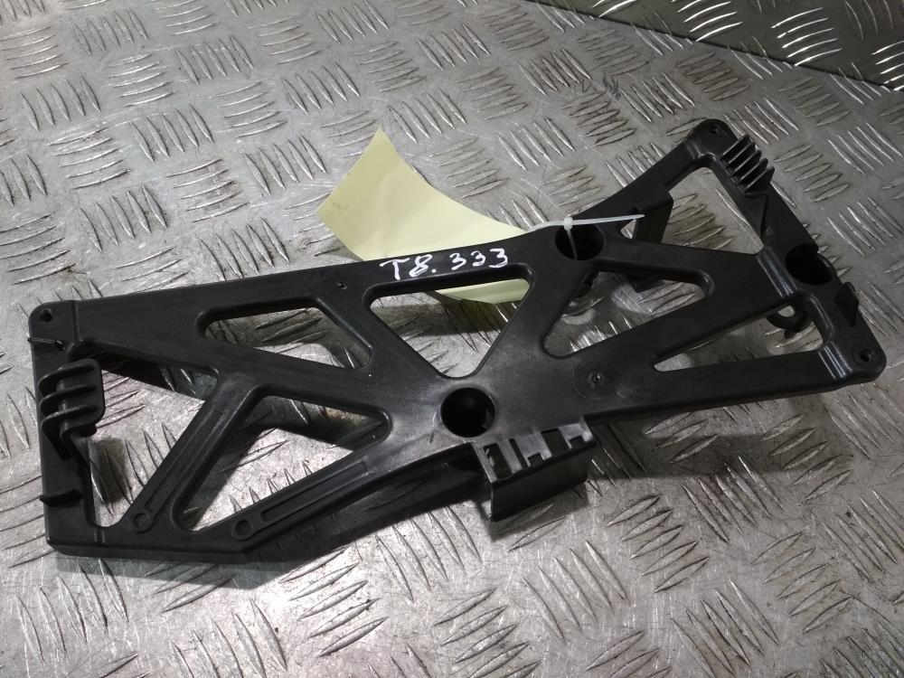 кронштейн (крепление) Tesla Model X 1 поколение 2019, Электро , цвет, 1077423 - фото №1