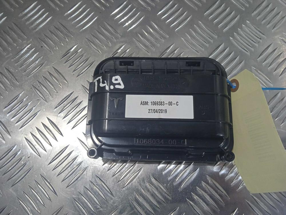 воздуховод Tesla Model X 1 поколение 2019, Электро , цвет, 1068034 - фото №1