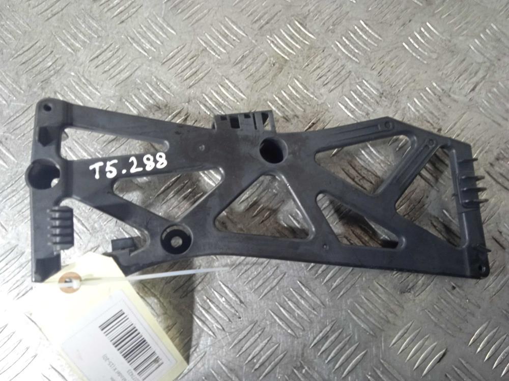 кронштейн (крепление) Tesla Model X 1 поколение 2019, Электро , цвет, 1077423 - фото №1