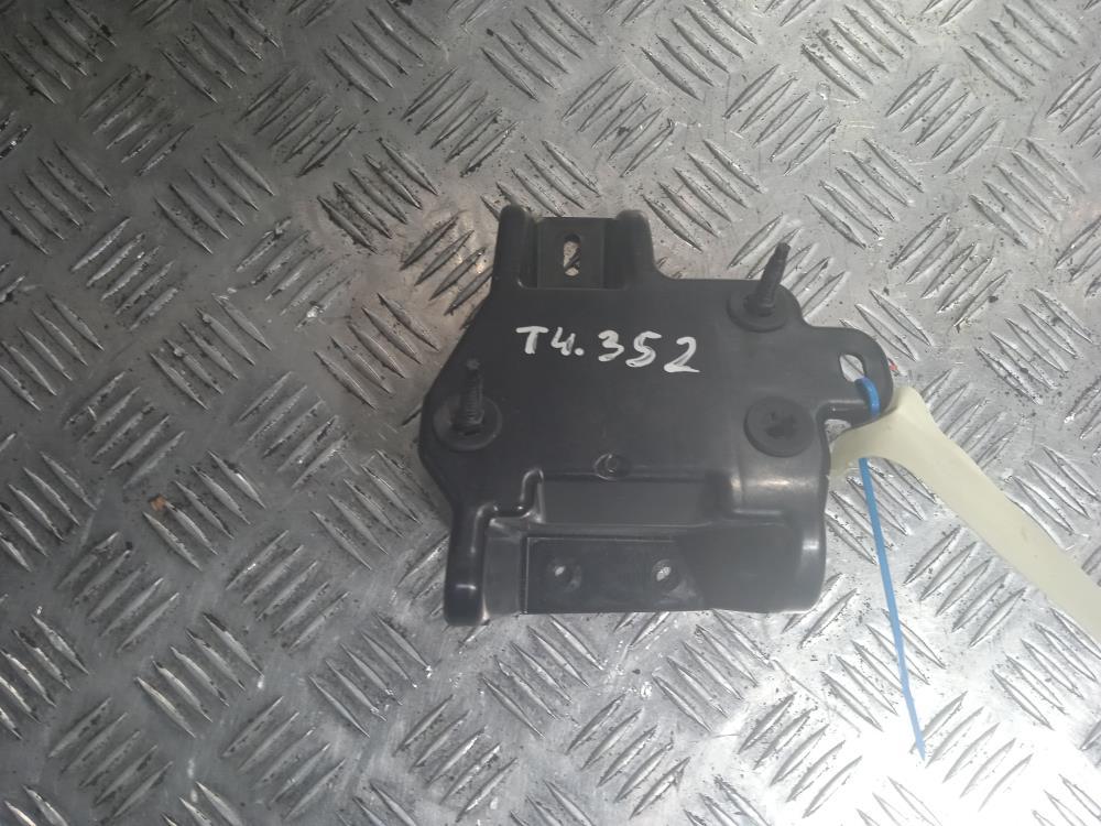 кронштейн (крепление) Tesla Model X 1 поколение 2019, Электро , цвет, 1128429 - фото №1