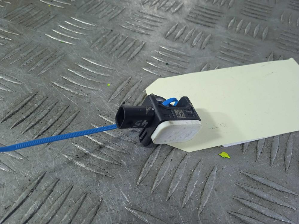 датчик удара Tesla Model X 1 поколение 2019, Электро , цвет, 1060058 - фото №1