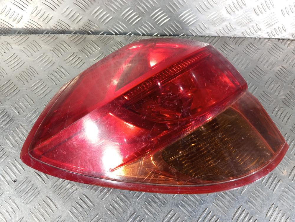 фонарь задний левый Subaru Legacy 4 поколение 2004, цвет, 22020792 - фото №1