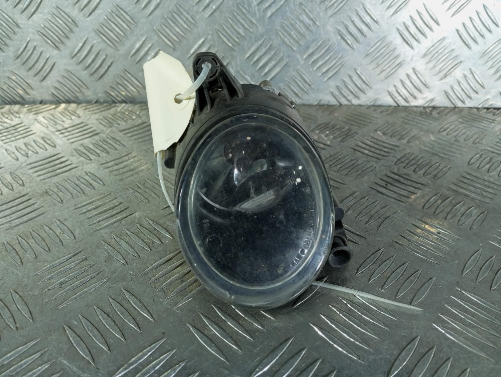 фара противотуманная левая Audi A4 B6 2003, цвет, 0305063003 - фото №1