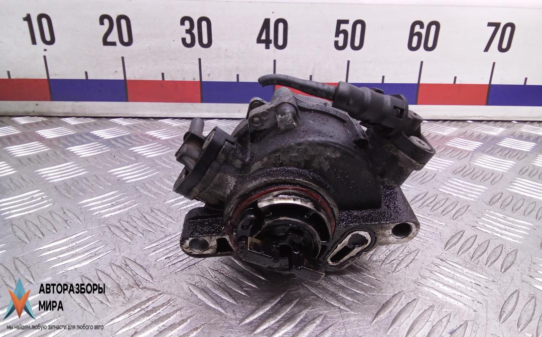 насос вакуумный Citroen DS4 1 поколение 2014, 1.6 л., дизель, МКПП, хетчбэк 5 дв. - фото №1