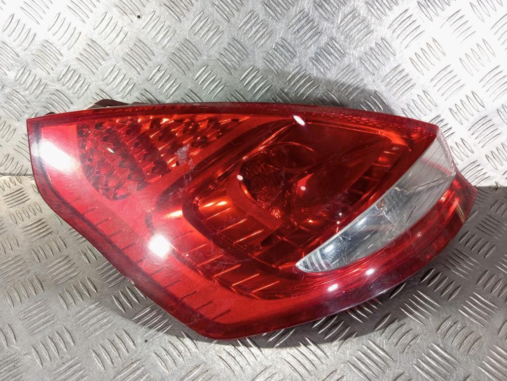 фонарь задний левый Ford Fiesta 6 поколение 2010, цвет, 8A61-13405-A - фото №1