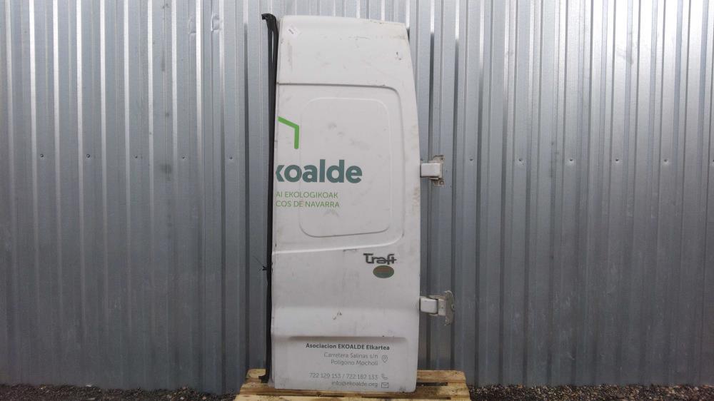 дверь задняя распашная правая Renault Trafic 3 поколение 2015, цвет - фото №1