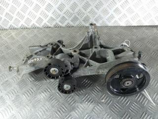 кронштейн генератора Renault Clio 3 поколение 2005, цвет, 7700274249