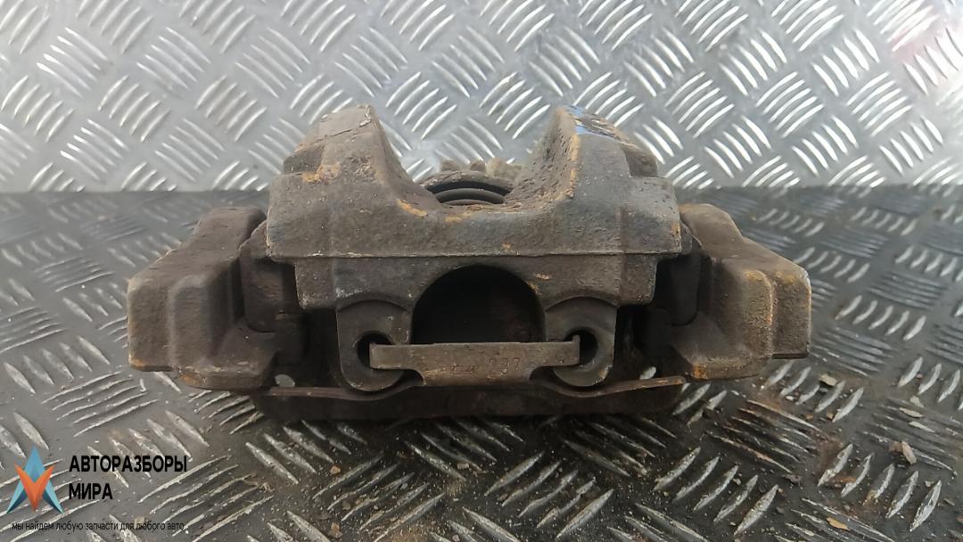 суппорт передний левый Citroen C4 Grand Picasso 2 поколение 2014, 1.6 л., дизель, МКПП, минивэн - фото №1