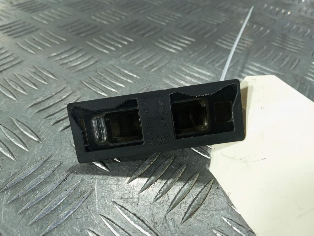 подсветка номера Audi Q3 F3 2023, цвет, 8W6943021A - фото №1