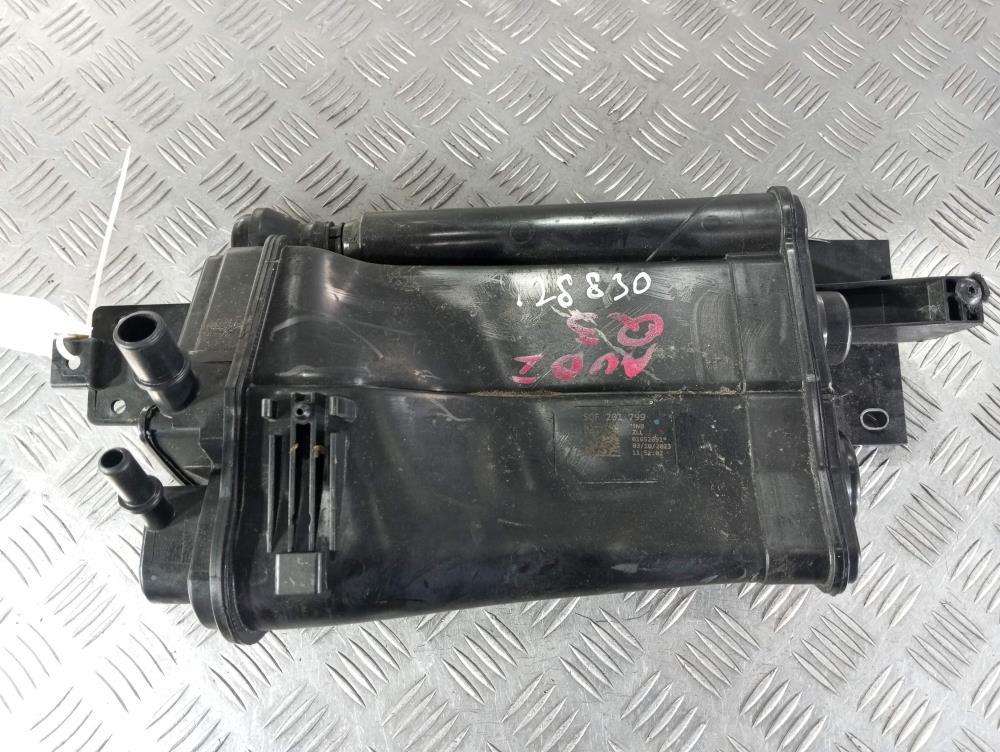 фильтр воздушный Audi Q3 F3 2023, цвет, 5QF201799 - фото №1