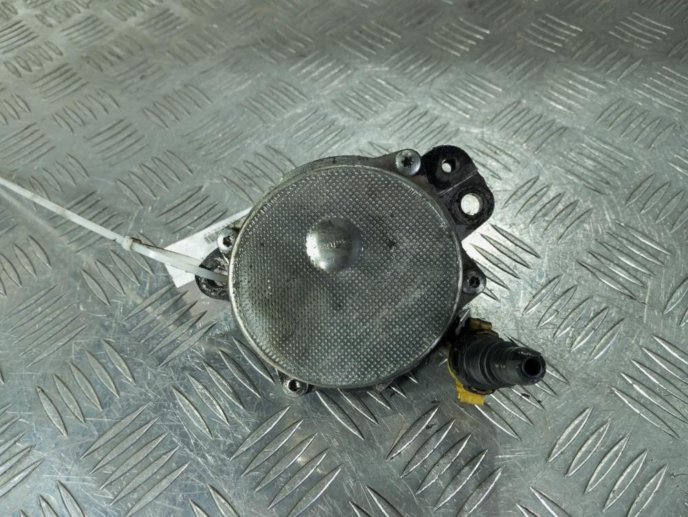 насос вакуумный Fiat Grande Punto 1 поколение 2007, цвет, 73501167 - фото №1