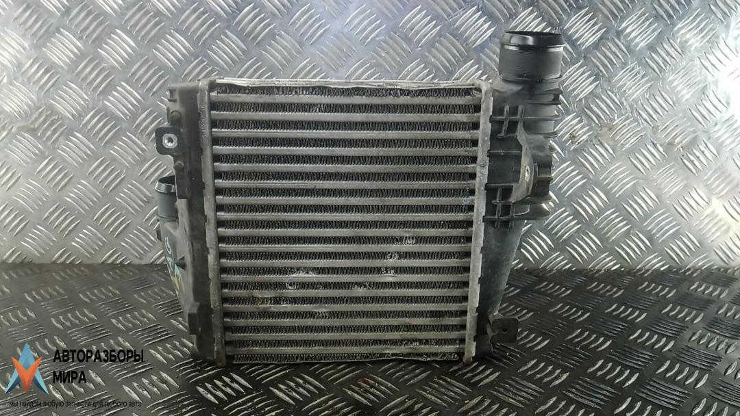 радиатор интеркулера Peugeot 308 T9 2014, 1.6 л., бензин, МКПП, хетчбэк 5 дв. - фото №1