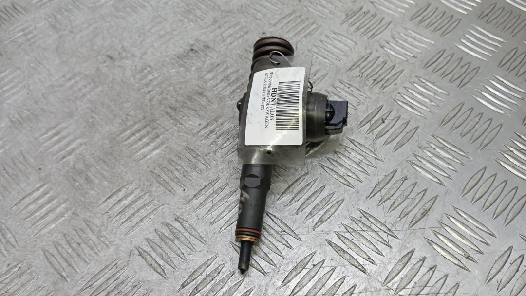 форсунка Volkswagen Bora 1 поколение 2004, 1.9 л., дизель, МКПП, седан, 0414720037, PDB012, 076AJ - фото №1
