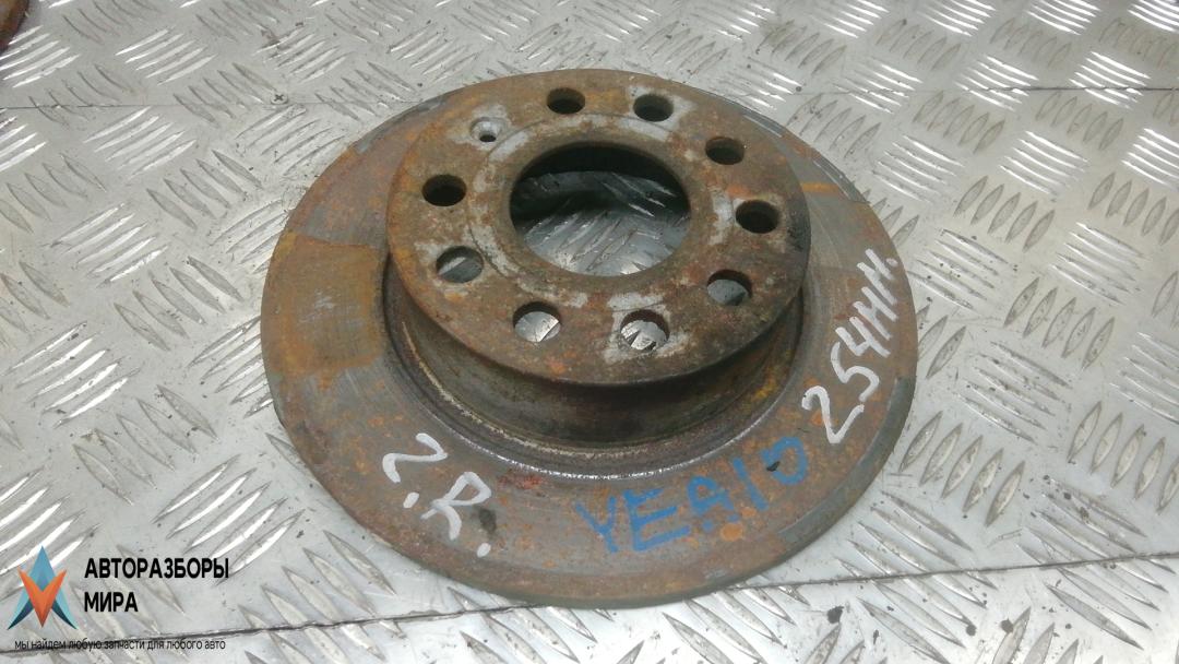 диск тормозной задний Skoda Octavia 3 поколение (A7) 2014, 1.6 л., дизель, МКПП, хетчбэк 5 дв., 1K0615601AB - фото №1