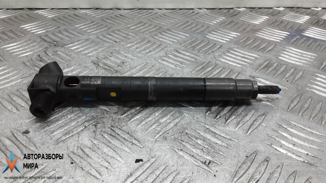 форсунка Mercedes-Benz A-Класс W176 2012, 1.8 л., дизель, АКПП, хетчбэк 5 дв., A6510701387 - фото №1