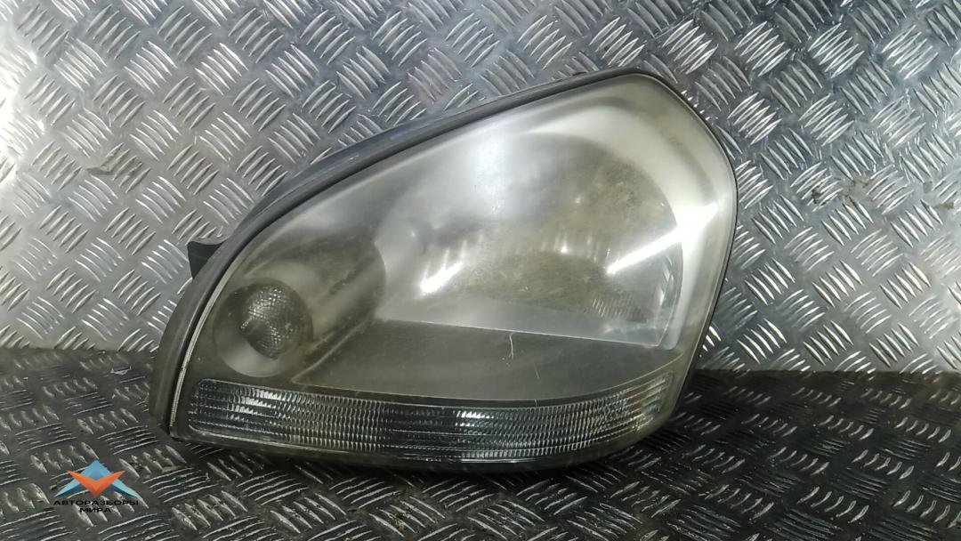 фара левая Hyundai Tucson 1 поколение 2006, 2.0 л., дизель, МКПП, внедорожник 5 дв. - фото №1