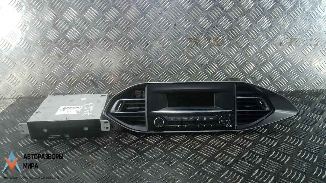 магнитола Peugeot 308 T9 2014, 1.6 л., бензин, МКПП, хетчбэк 5 дв., 980449698000, 980424968000 - фото №1