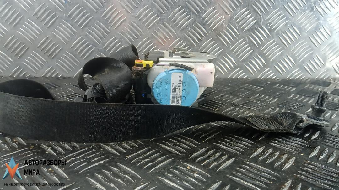 ремень безопасности Mercedes-Benz A-Класс W176 2012, 1.8 л., дизель, АКПП, хетчбэк 5 дв. - фото №1