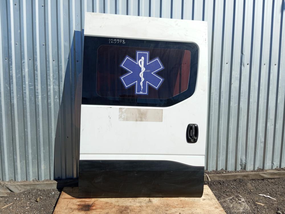 дверь сдвижная IVECO Daily 6 поколение 2017, цвет - фото №1