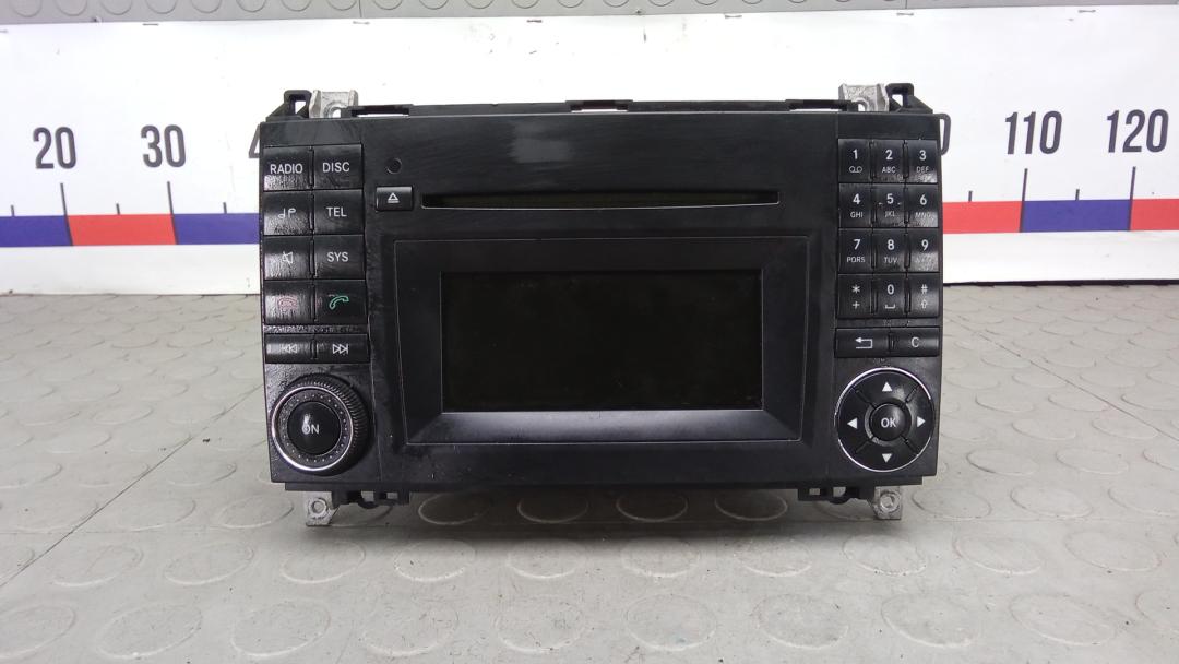 магнитола Mercedes-Benz Sprinter 2 поколение (W906) 2011, 2.2 л., CDI 213/313/413, дизель, МКПП, микроавтобус, A1699002000 - фото №1