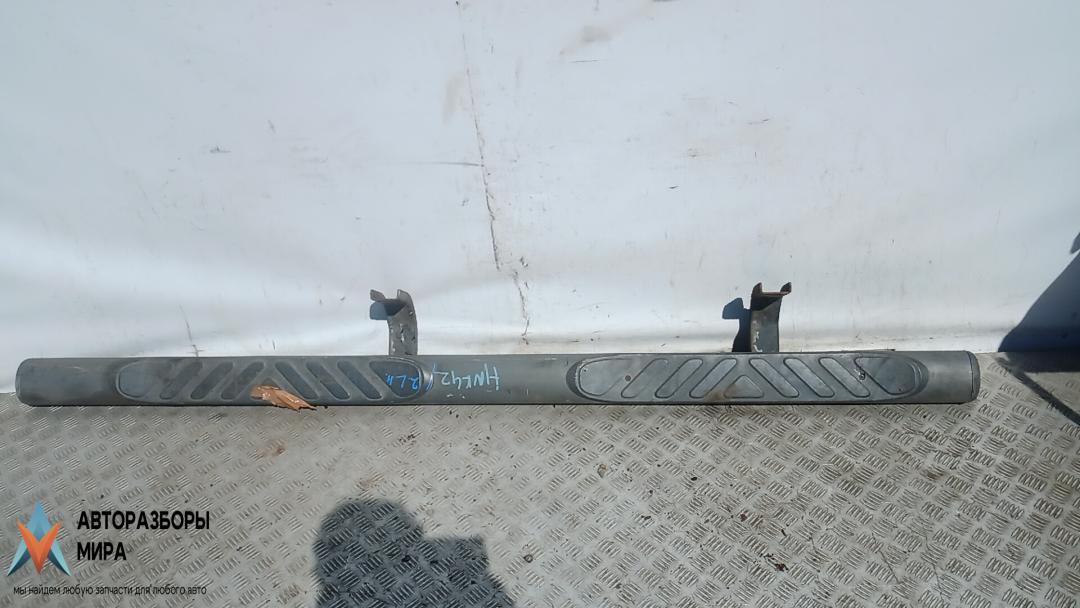 подножка Nissan Navara D40 2009, 2.5 л., дизель, АКПП, пикап, 96101EB10A - фото №1