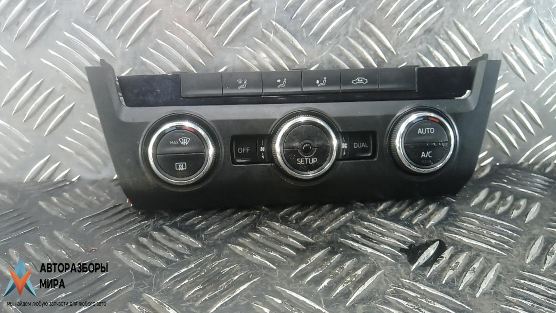 блок управления печки / климат-контроля Skoda Octavia 3 поколение (A7) 2014, 1.6 л., дизель, МКПП, универсал, 01128240 - фото №1